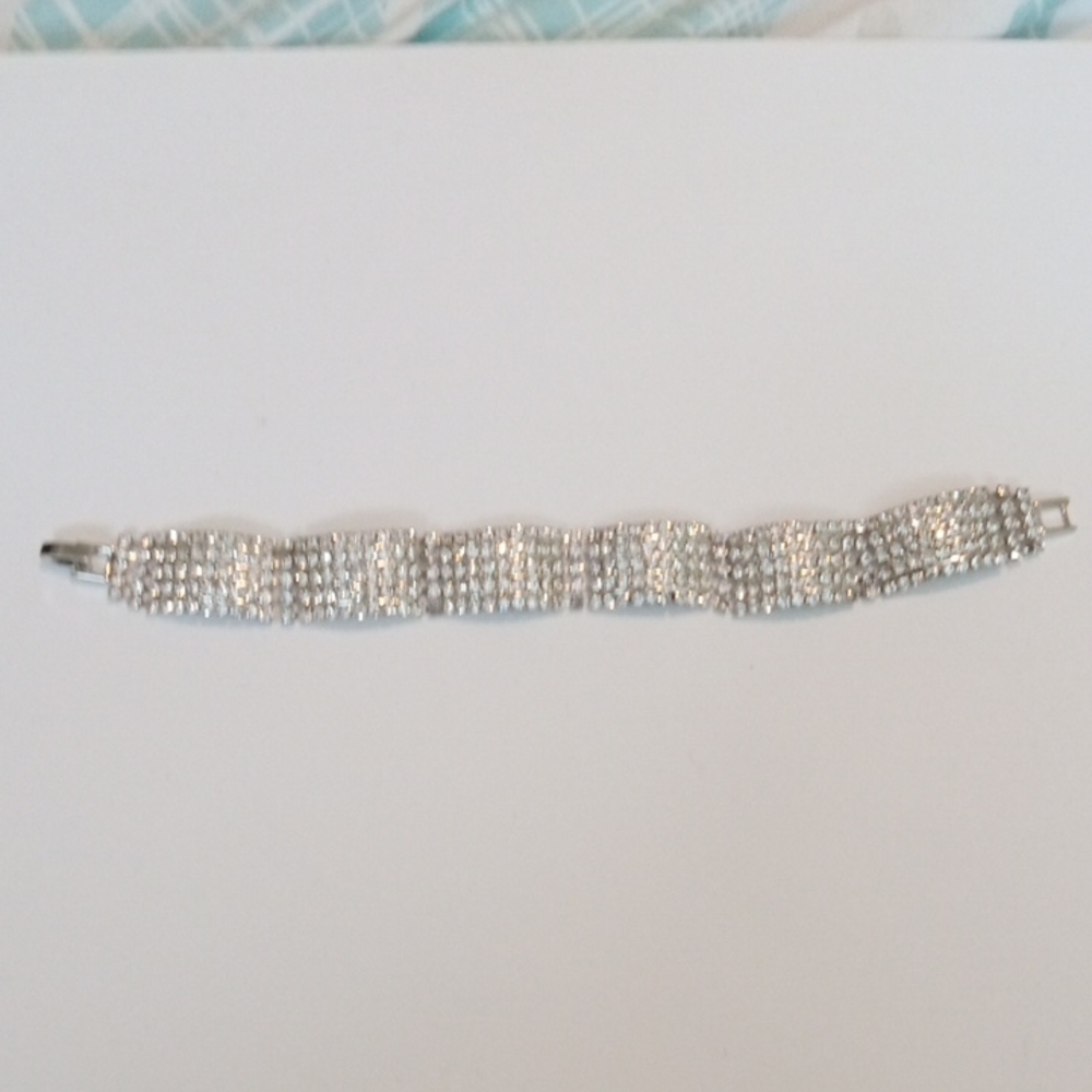 Elegant Silver Rhinestone Bracelet